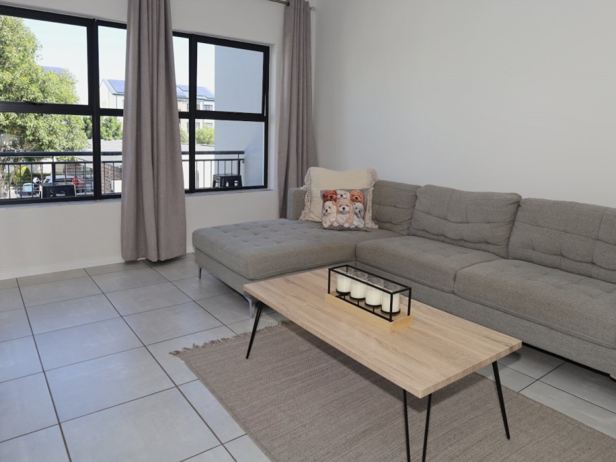2 Bedroom Property for Sale in De Zicht Estate Western Cape